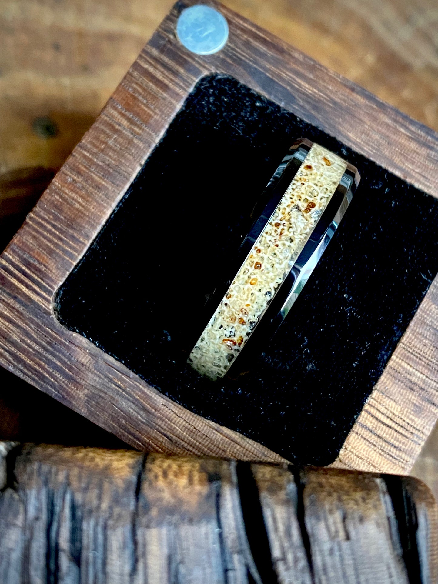 Ceramic Wildebeest Horn Inlay Ring 8mm