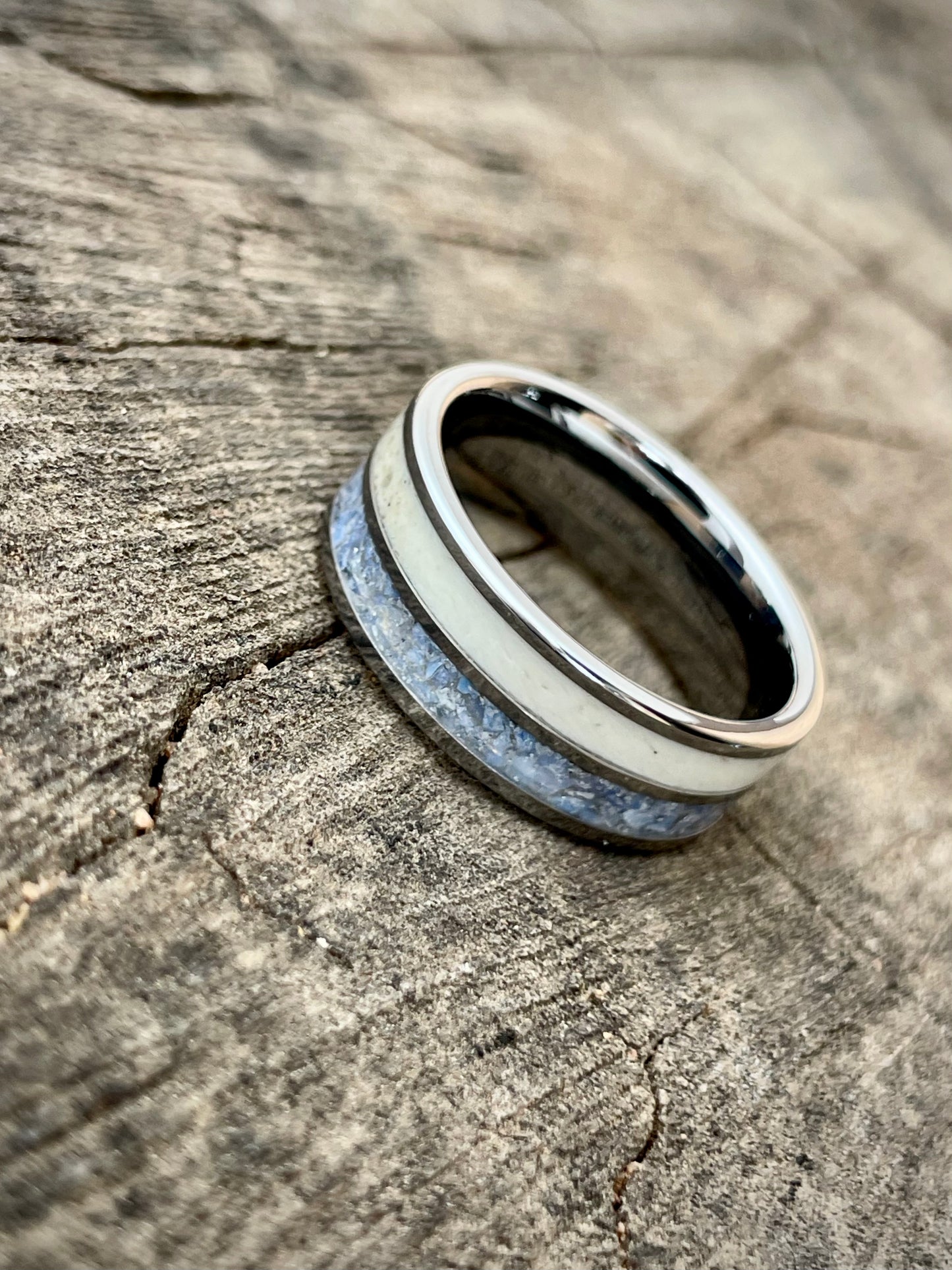 Tungsten_Carbide_Kudu_Horn_and_Moonstone_Inlay_Ring8mm-2