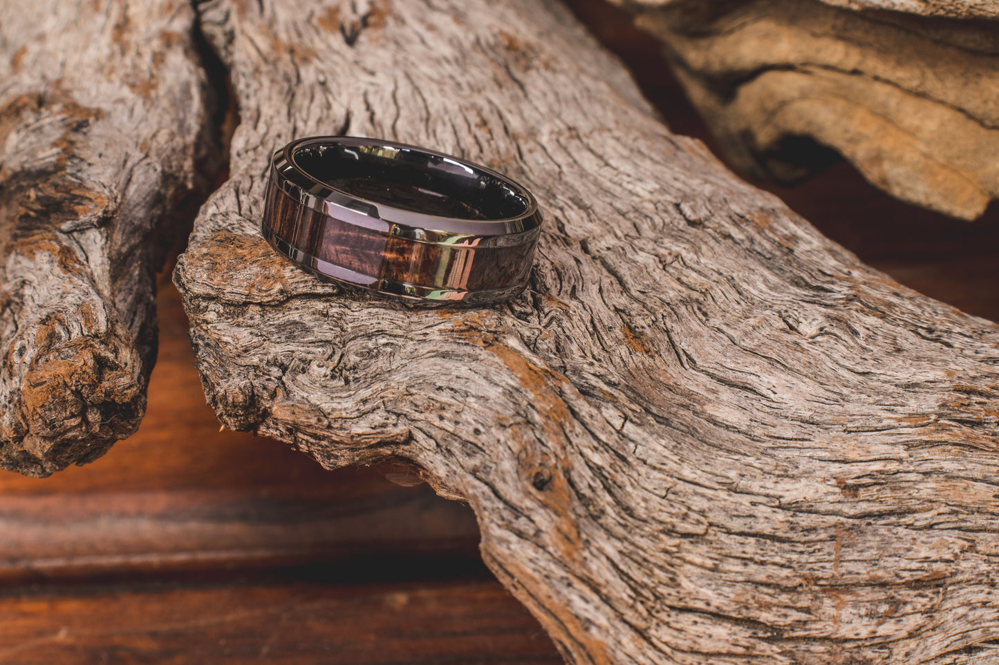 Ceramic Africa Black Wood Inlay Ring 8mm