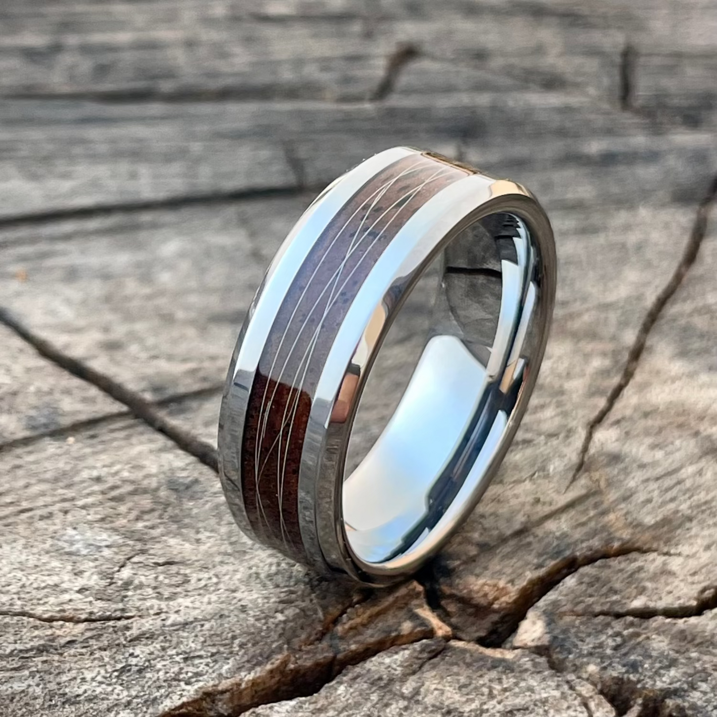 close up Leadwood and lions mane ring with tungsten core detail