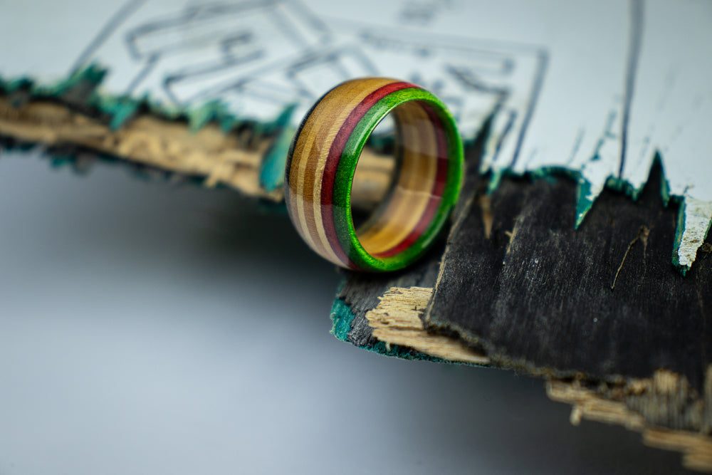 Skate Ring Green / Red / Black 8mm