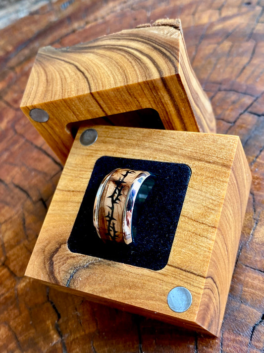 Stainless Steel Wld Olive with Thorn Crown Motif - 10mm