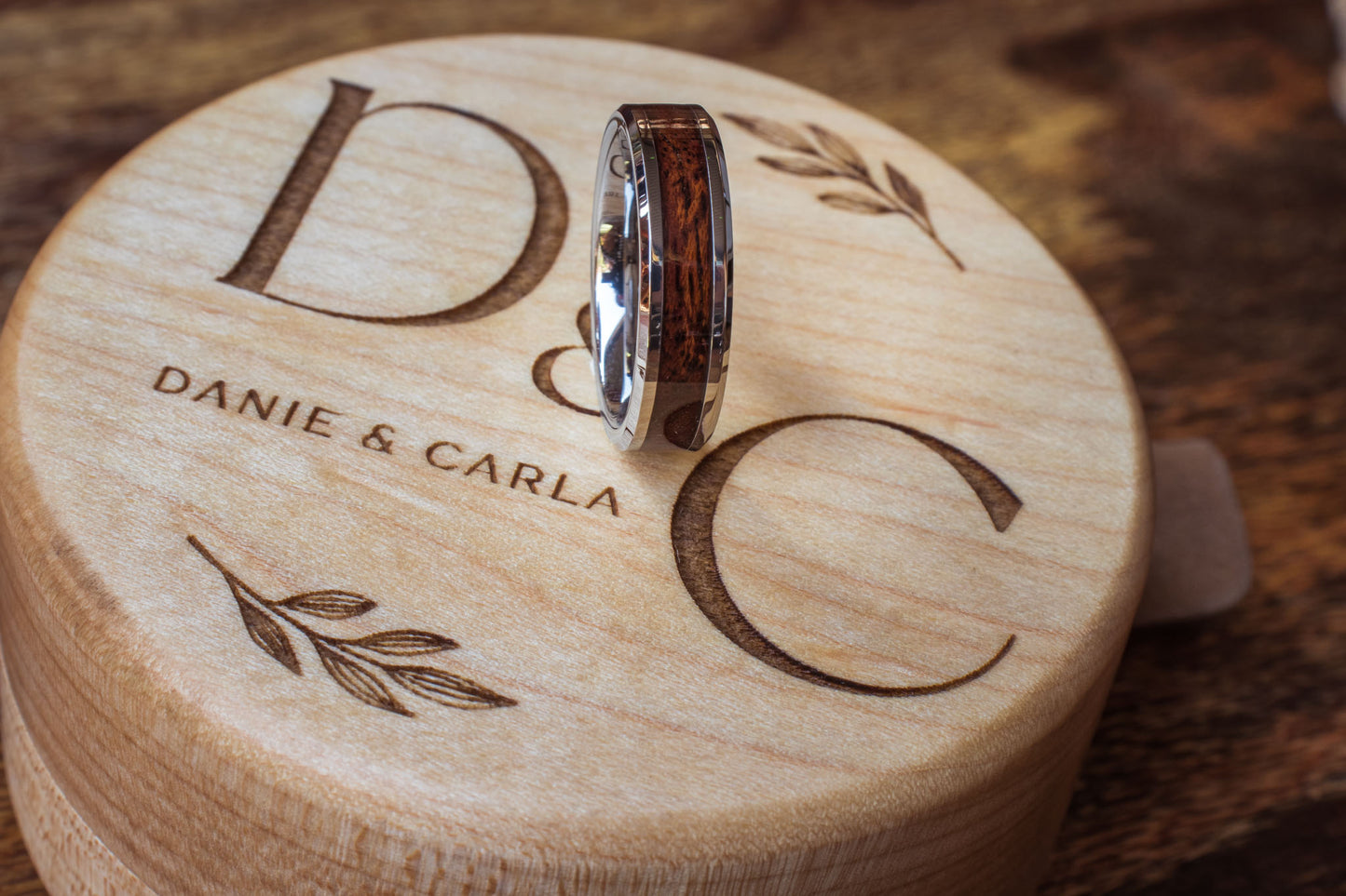 Tungsten Carbide Camel Thorn Wood Inlay Ring 8mm