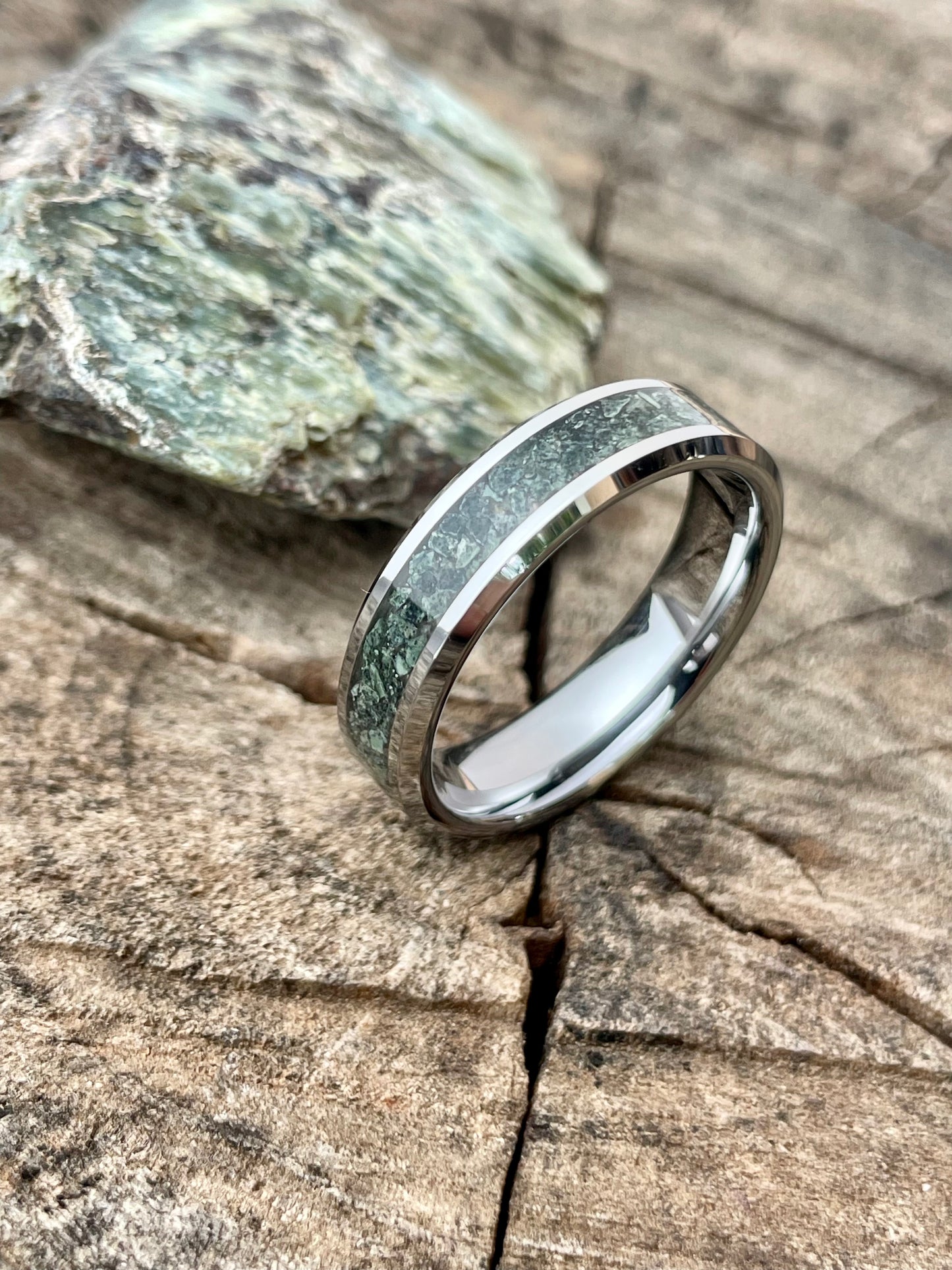Tungsten Carbide Crushed Verdite Ring 6mm
