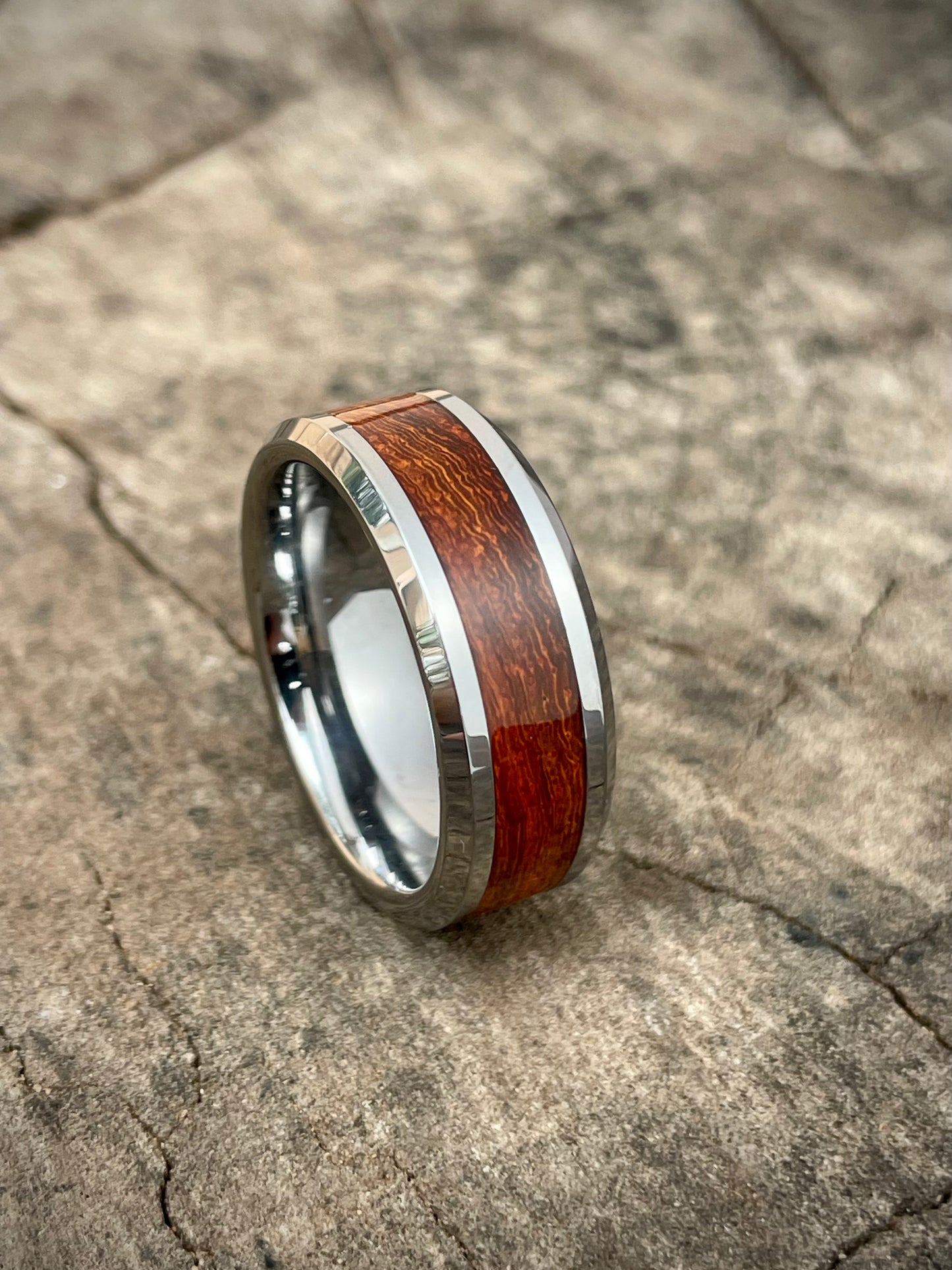 Tungsten Carbide Kiaat Inlay Ring 8mm
