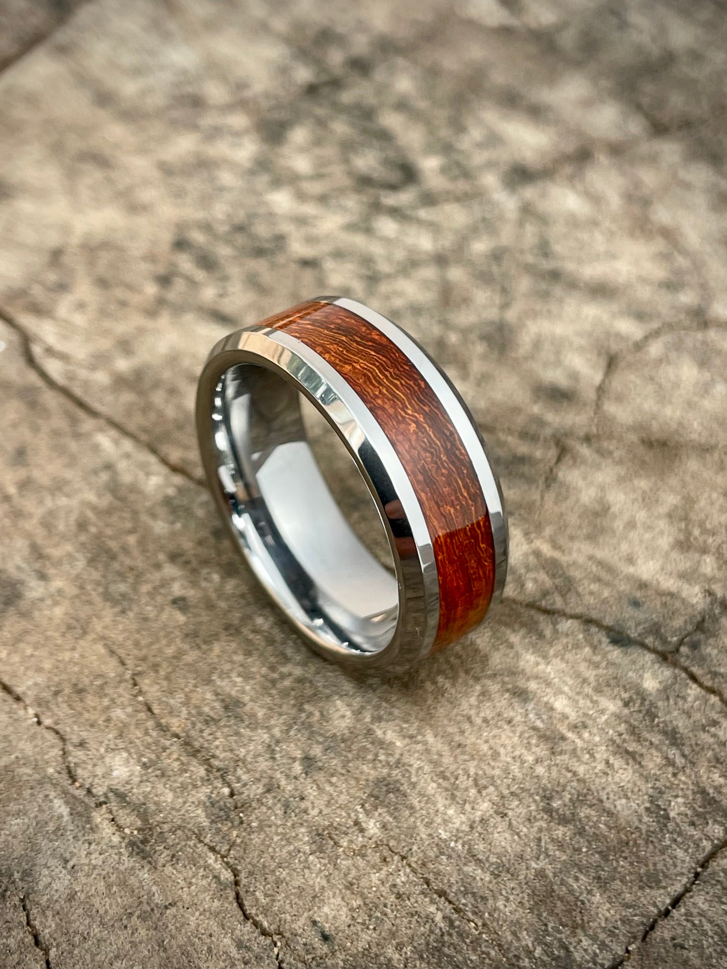 Tungsten Carbide Kiaat Inlay Ring 8mm