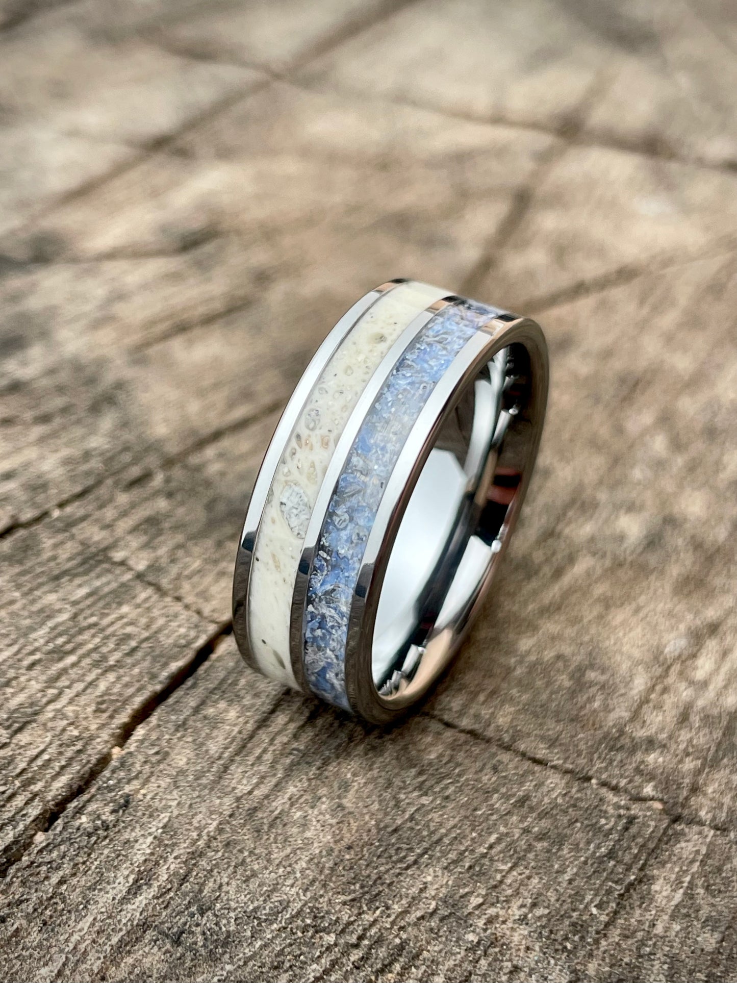 Tungsten_Carbide_Kudu_Horn_and_Moonstone_Inlay_Ring8mm-2
