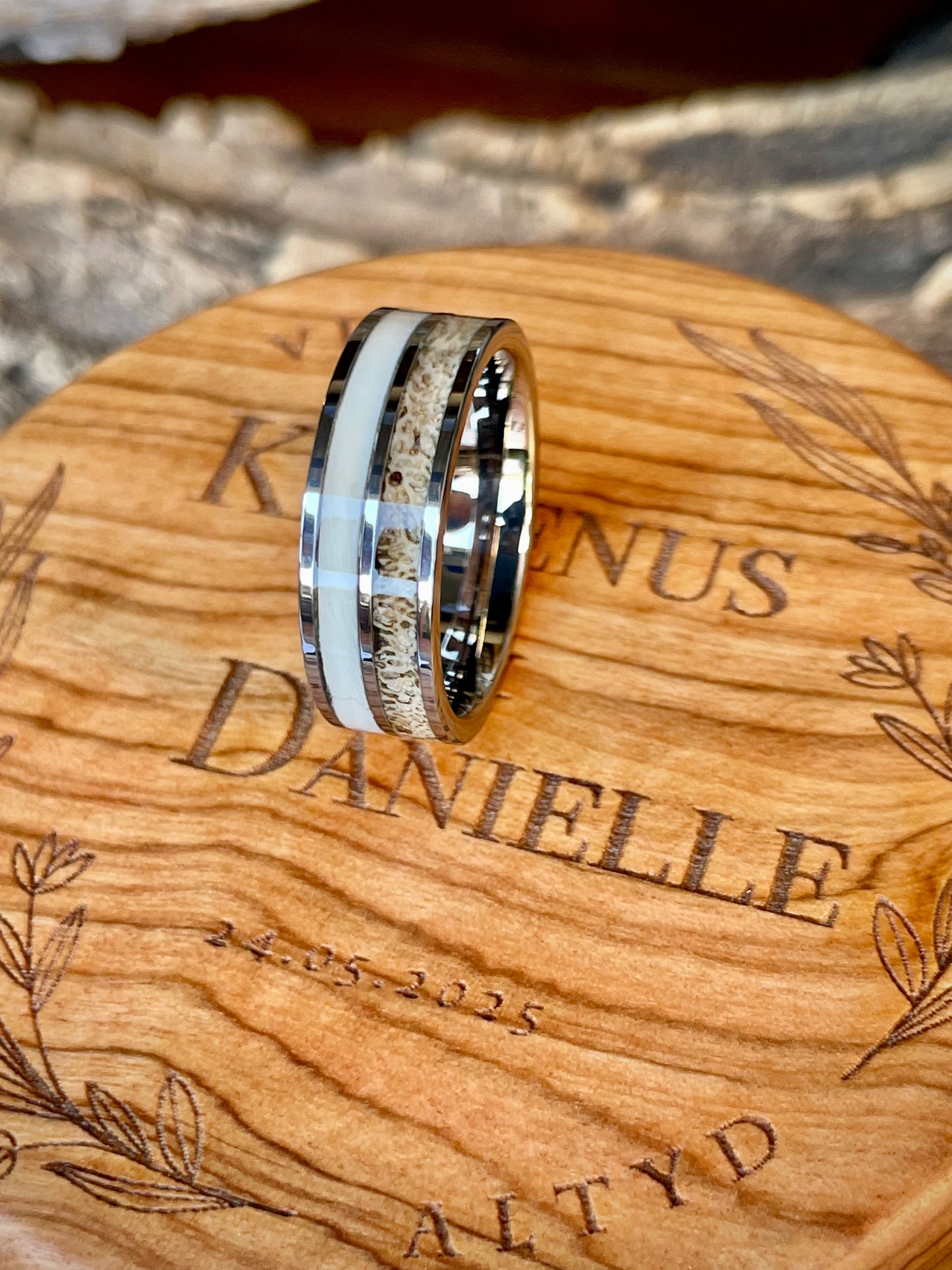 Tungsten Carbide Wildebeest and Warthog Inlay Ring8mm